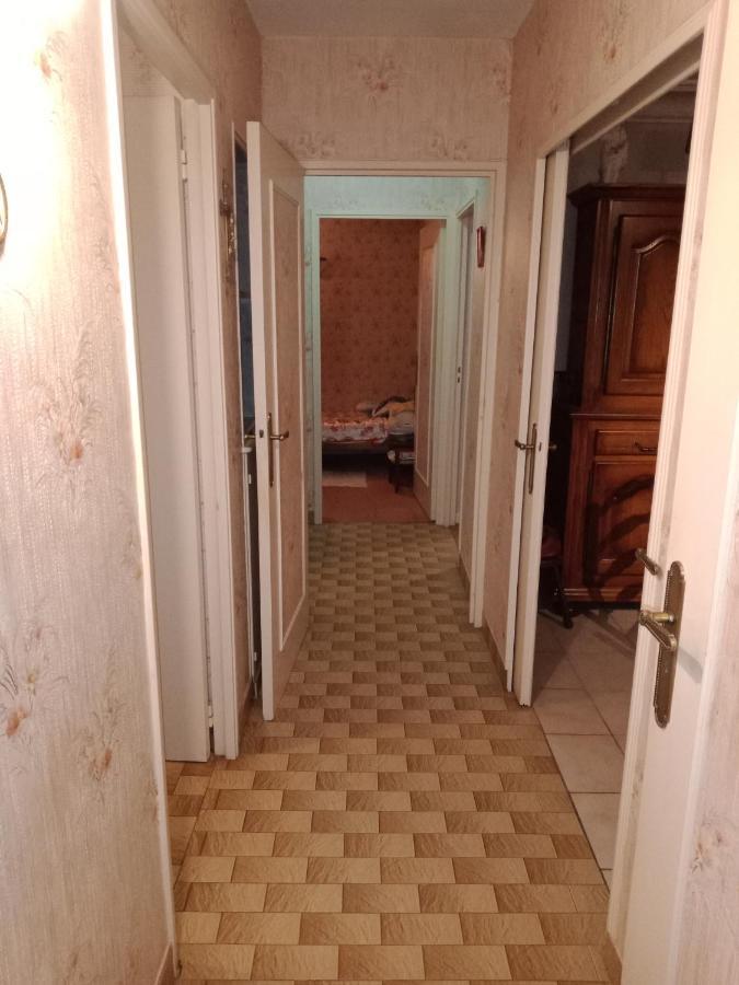 Maison Entiere Avec Parking, Garage Et Jardin Montluçon Zewnętrze zdjęcie